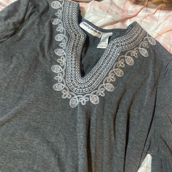 Cathy Daniels Gray Tunic with Embroidered Accents - Picture 2 of 4